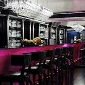 Leon’s Place Hotel