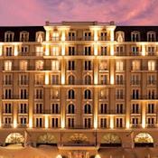 Cape Royale Luxury Hotel & Residence