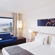 Mövenpick Hotel Amsterdam City Center ijVENUES