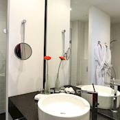 Bathroom - Park Plaza Wallstreet Berlin Mitte