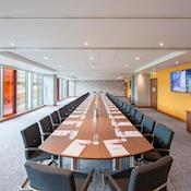 Locomotion Suite - Crowne Plaza Newcastle - Stephenson Quarter