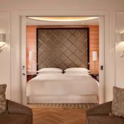 Grand Suite Bedroom - Sheraton Grand London Park Lane Hotel