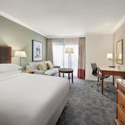 Bedroom - Delta Hotels by Marriott Heathrow Windsor