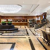 Lobby - Radisson Blu Hotel, London Heathrow