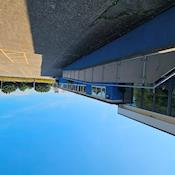 Entrance and Carpark - Riverside Conferencing