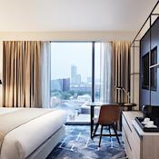 Hyatt Regency bedroom - Hyatt Regency Manchester