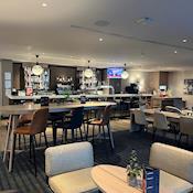 Bar - Hyatt Place London Heathrow Airport