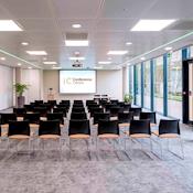 Overlooks the Lake - can hold up to 64 people - Green Park Conference Centre