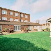 Outdoor Space - Hotel Cromwell