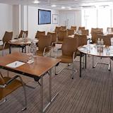 Sir Christopher Wren Hotel