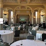 Can accommodate for up to 320 guests in Banquet style