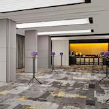 Park Suite 5-6 Poseur Tables