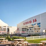 Studio 36 - accommodates 1600 people