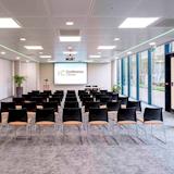 Overlooks the Lake - can hold up to 64 people